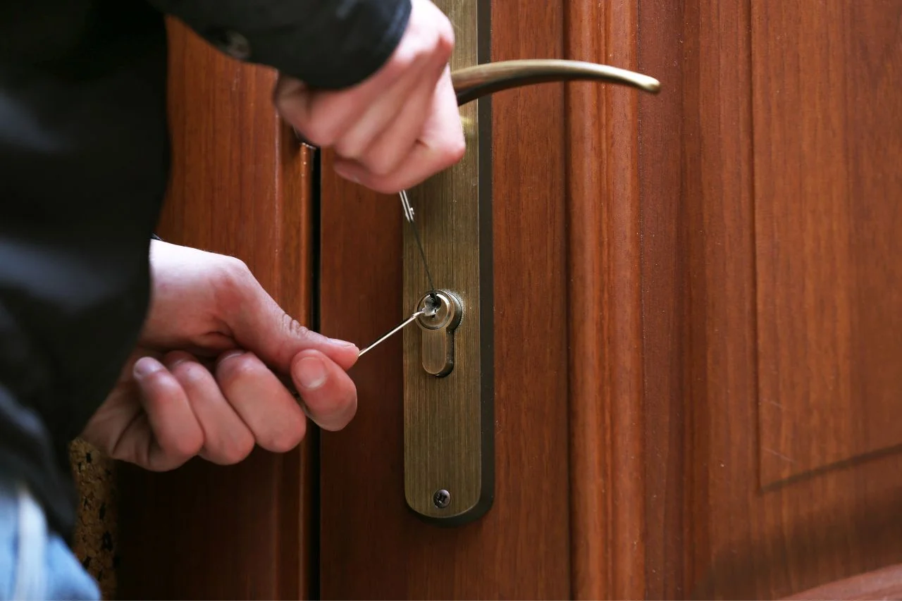 lock services
